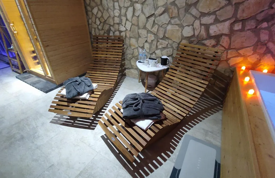 Spa Suite 21-1
