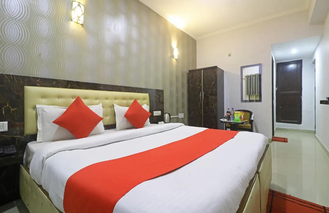 Hotel Samara Near Igi Airport Delhi-1