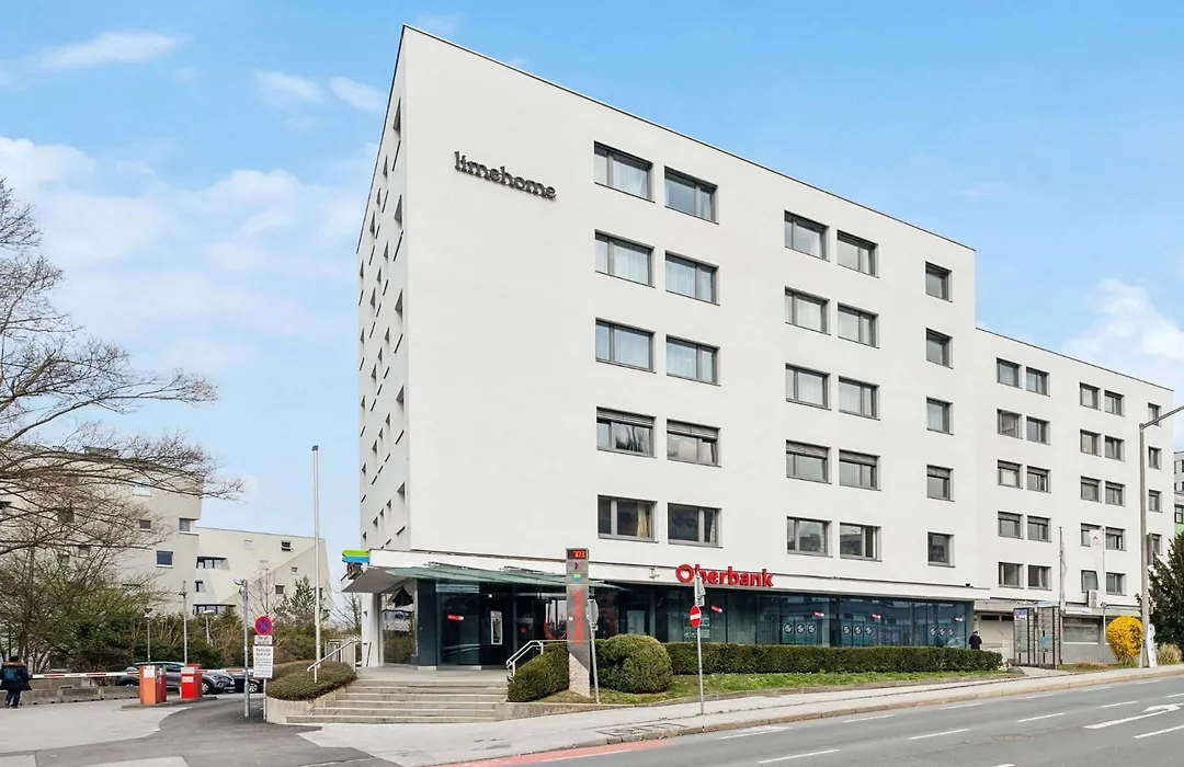 Limehome Salzburg Sterneckstr-1