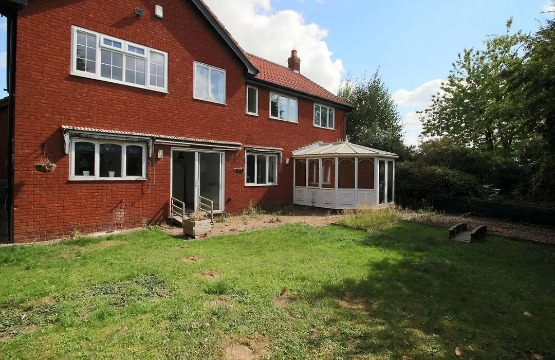 Chartwell Grove-1