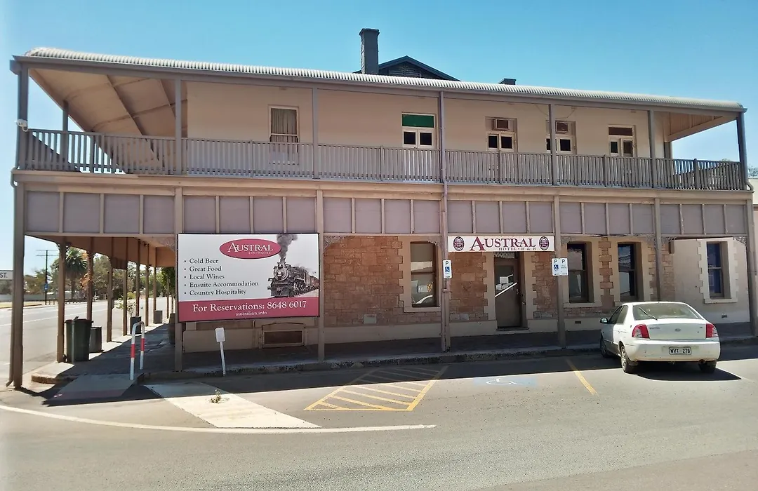 Austral Inn-1