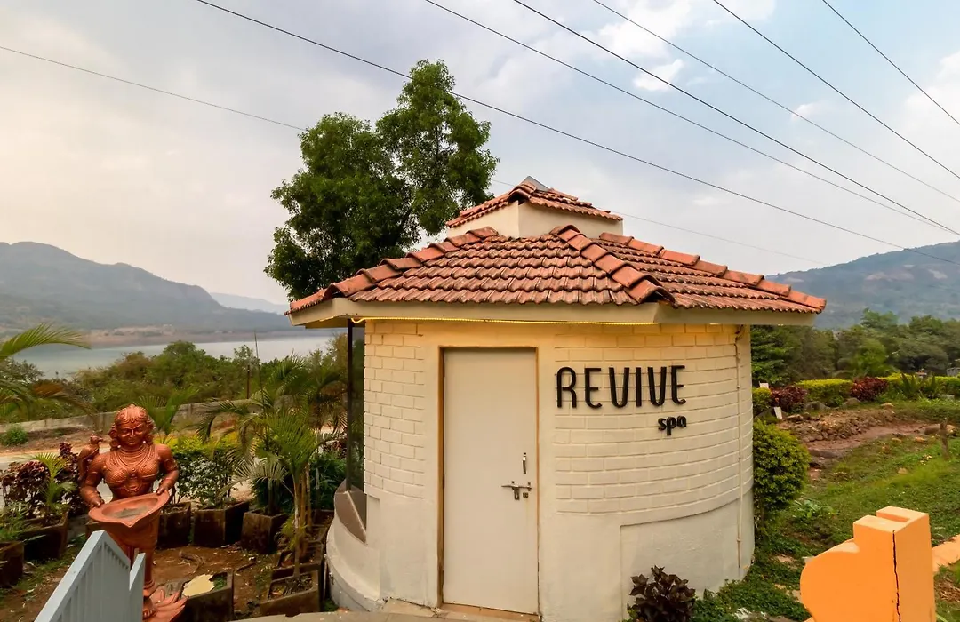 Residency Lake Resort & Spa-1