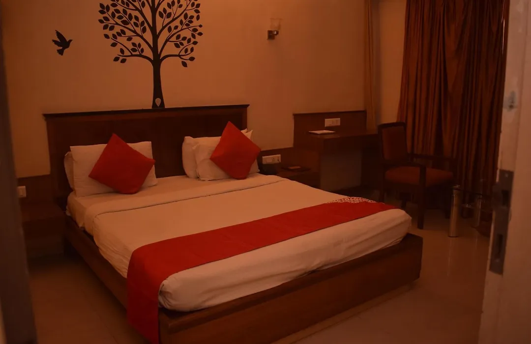 Hotel Dhiraj-1