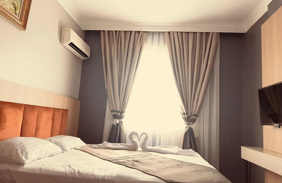 Metros Hotel-1