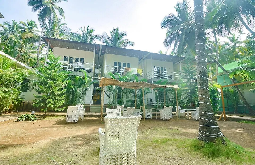 Fabhotel La Volga - Nr Morjim Beach-1