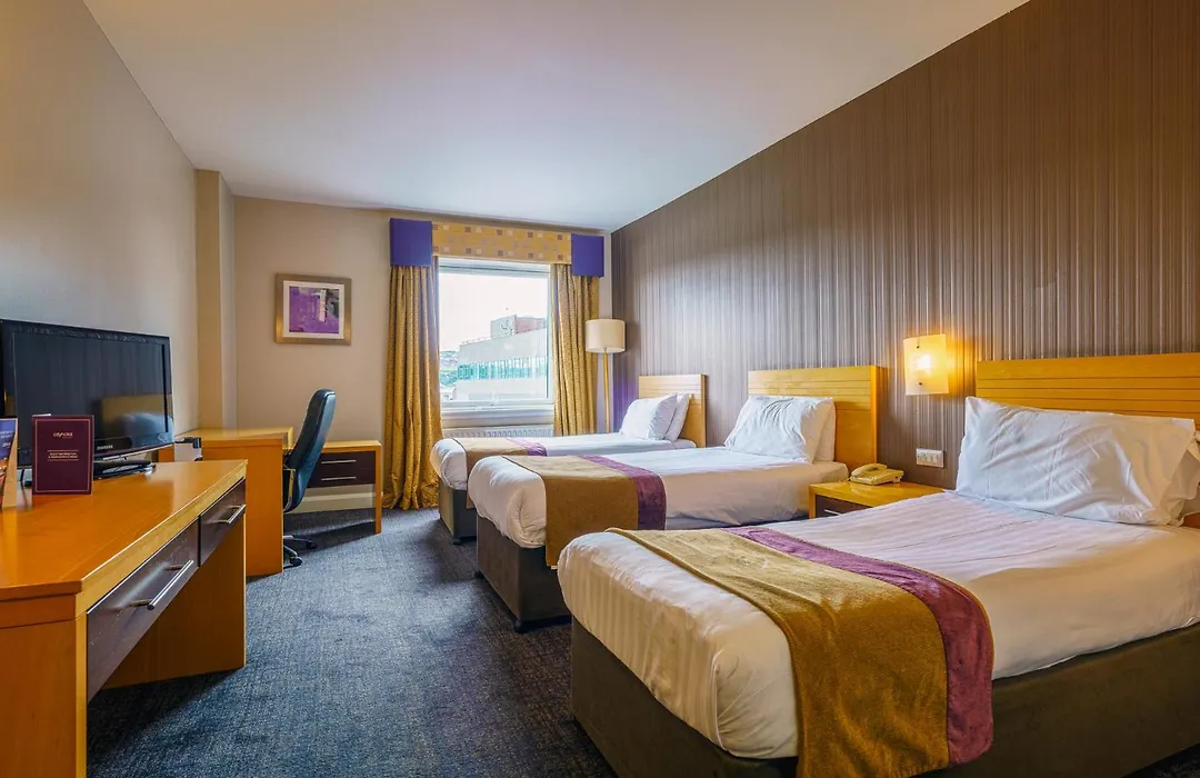 City Hotel-1