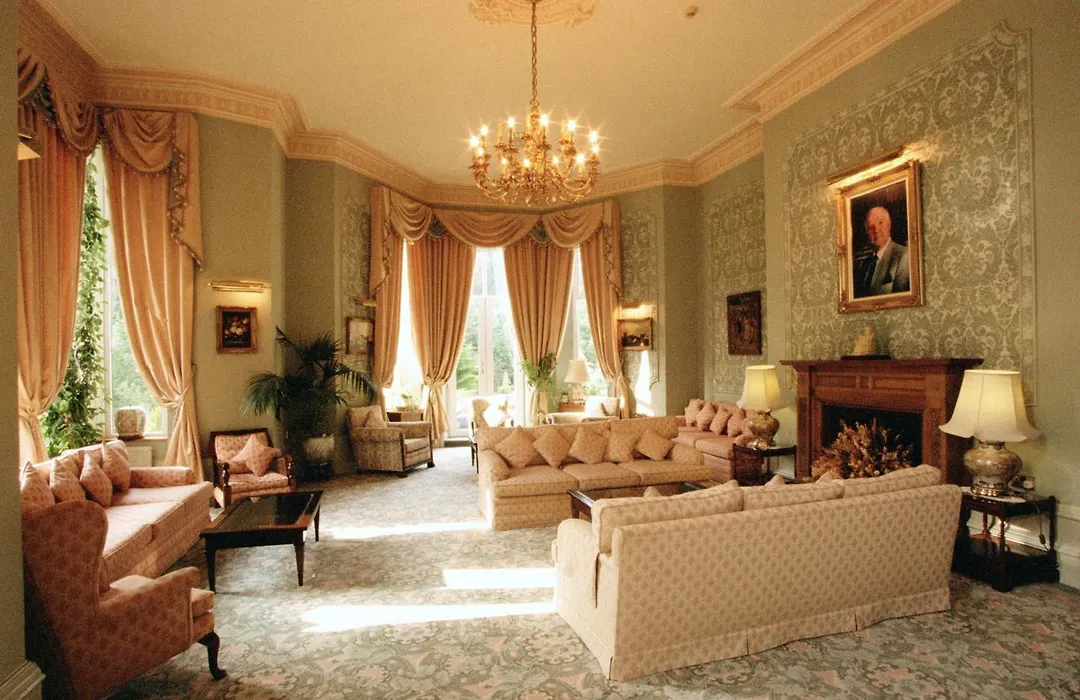 Tre-Ysgawen Hall & Spa-1