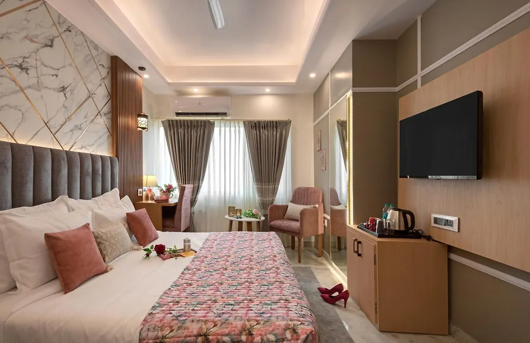 Sarang Palace - A Luxury Boutique Hotel-1