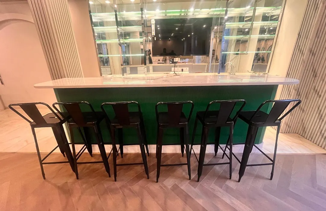 Flock Hotel I Golf Course Road Near Dlf Phase 1 Metro Station I Gurugram-1