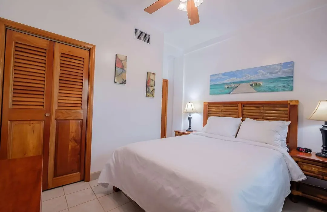 Best Western Grand Baymen Gardens-1