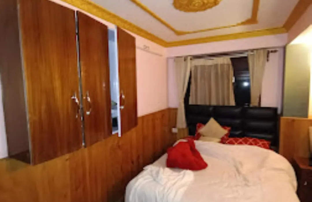 Hotel Mount Royale Darjeeling-1