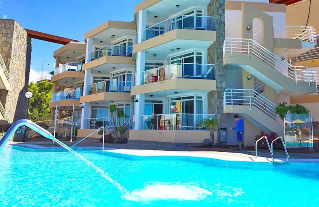 Holiday Club Vista Amadores-1