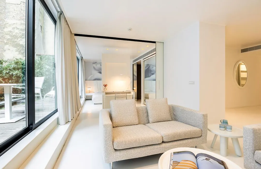 B-Aparthotel Regent-1