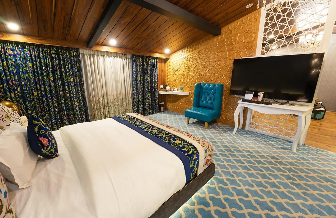 Hotel Snowland, Srinagar-1