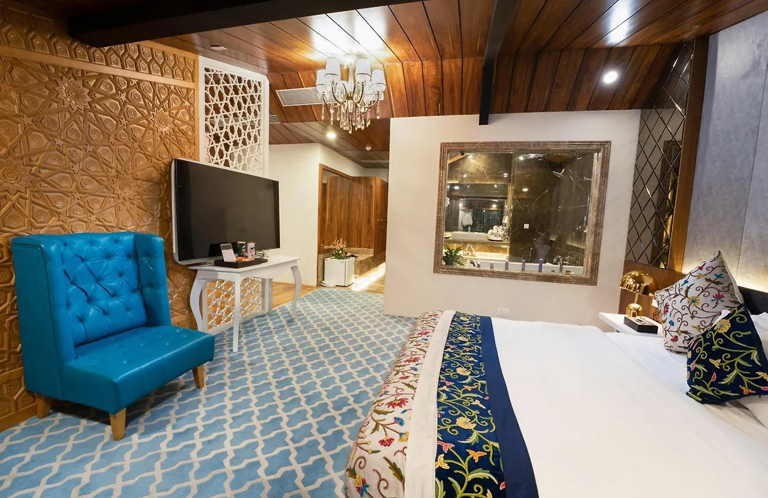 Hotel Snowland, Srinagar-1