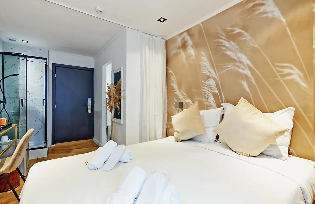 Hotel Les Ecrins-1