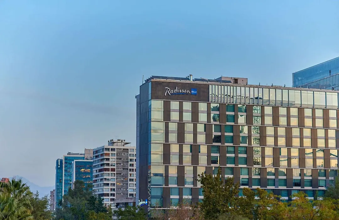 Plaza El Bosque Nueva Las Condes-1