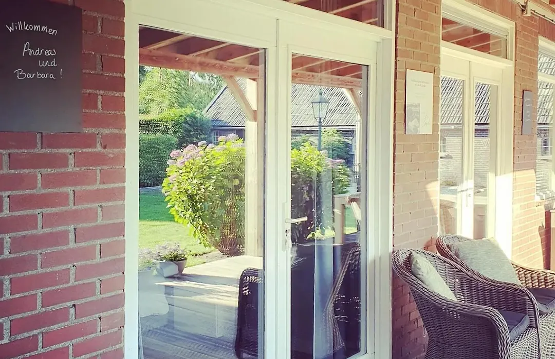 Bed&Breakfast 'Wij en de Zande' - kamer met vide-1