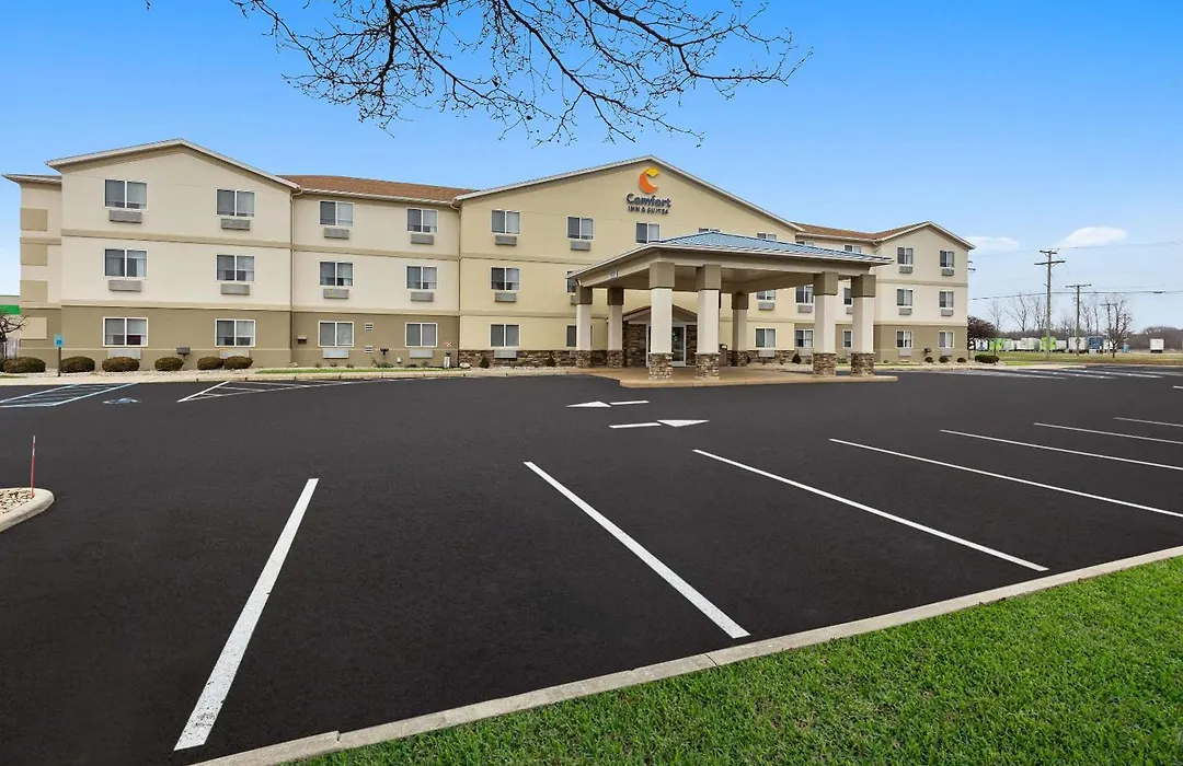 Comfort Inn & Suites Fremont-1