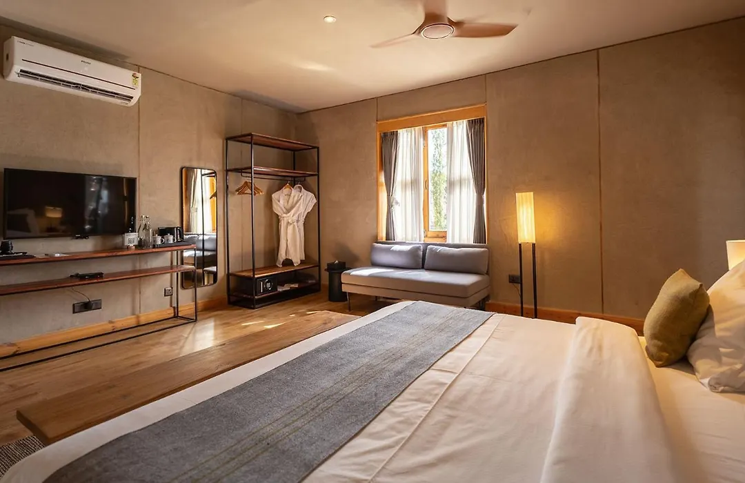Chospa Hotel, Leh-1