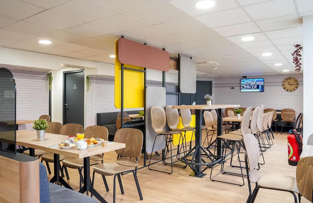B&B HOTEL Paris Porte de Châtillon-1