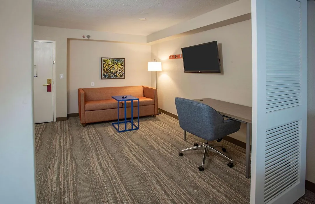 Hampton Inn Pensacola-Airport-1
