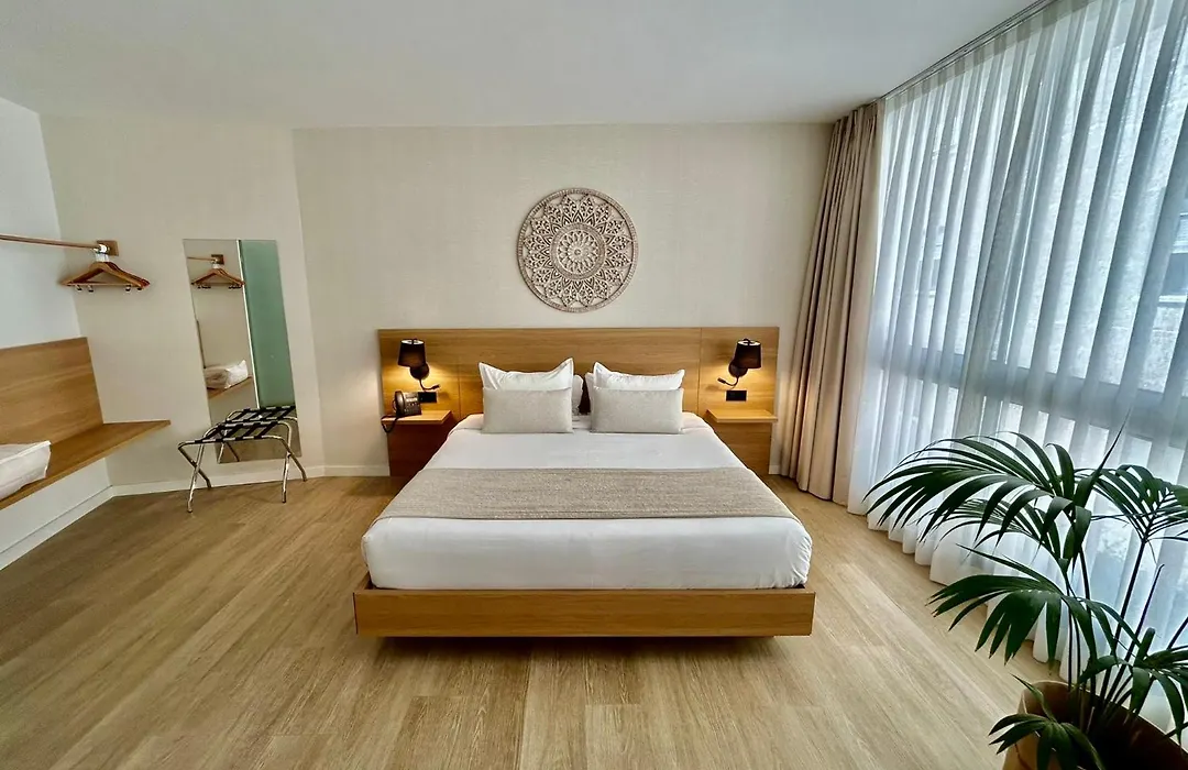 Hotel Emblematico Hi Suites-1
