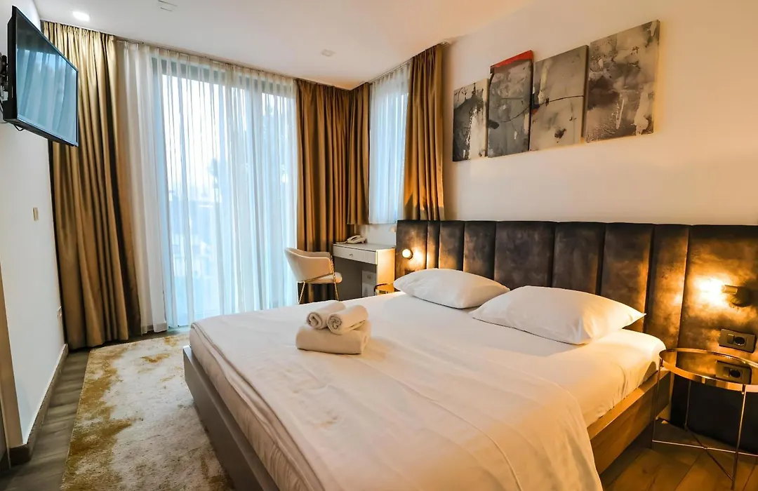 The Hotel National-1