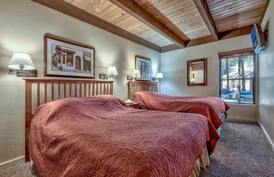 Aston Lakeland Village Beach & Mountain Resort-1
