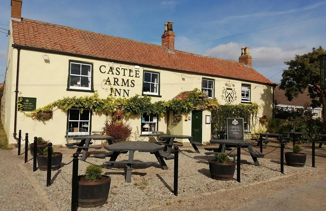 The Castle Arms Inn-1