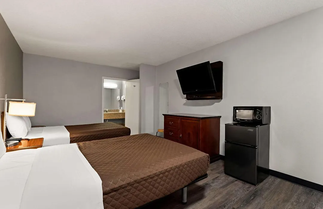 Rodeway Inn Brooklawn-1