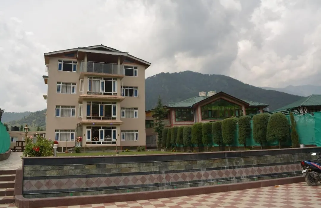 Hotel Royale Comfort-1
