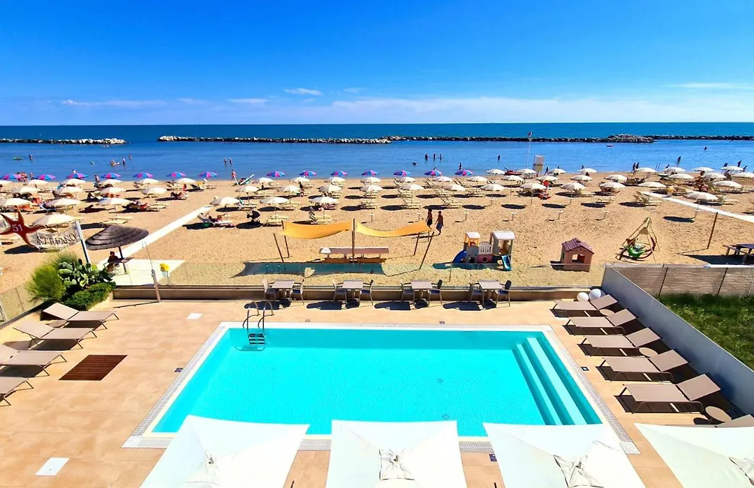 You&Me Beach Hotel-1