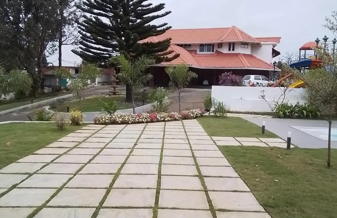 Hillock Bungalow Kuttikkanam-1