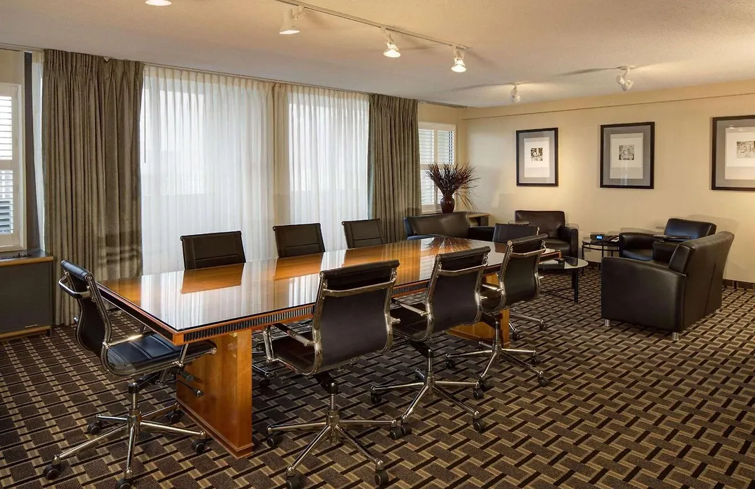 Radisson Hotel Milwaukee West-1