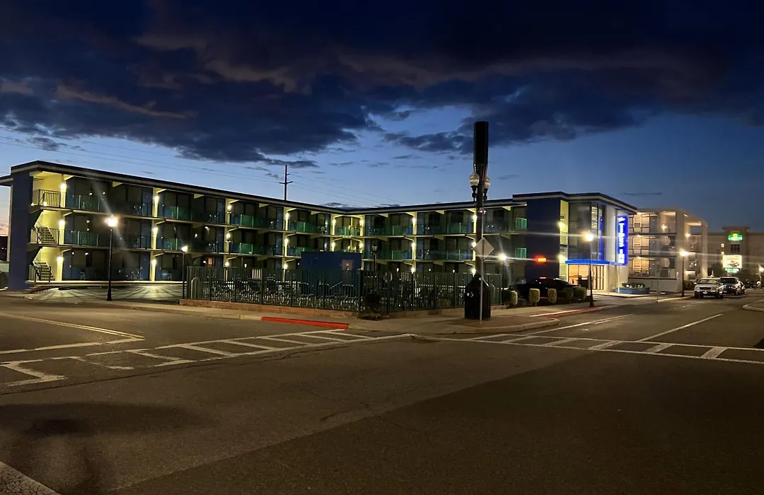 Tides Inn-1