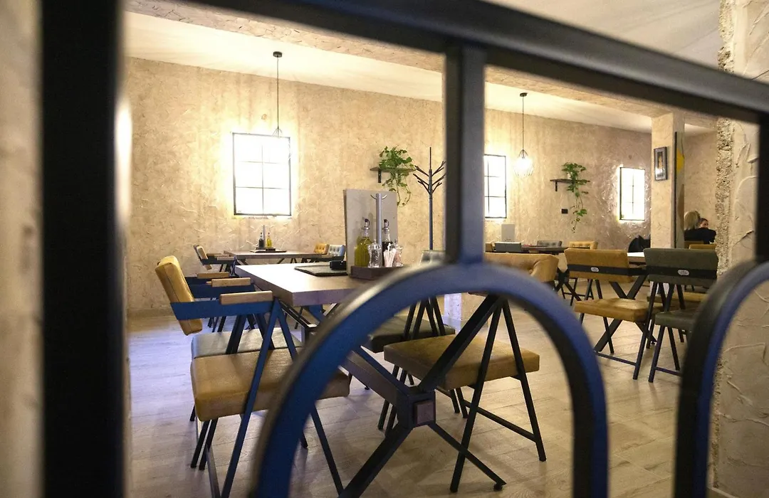 Jazina Hotel-1
