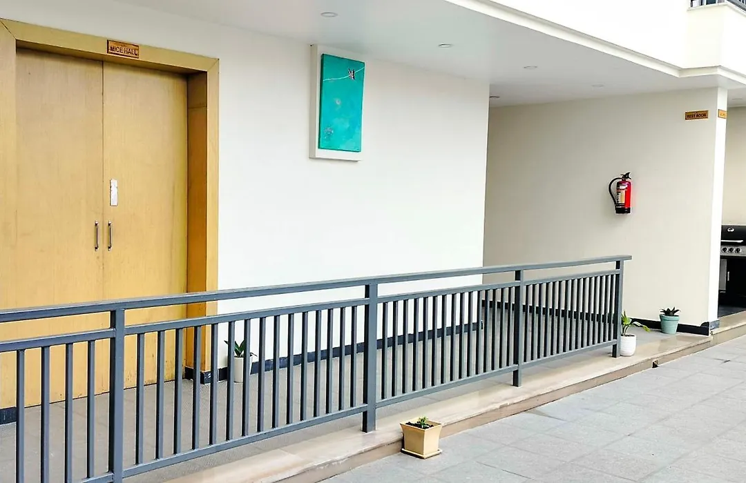 Hotel Gulmohar-1
