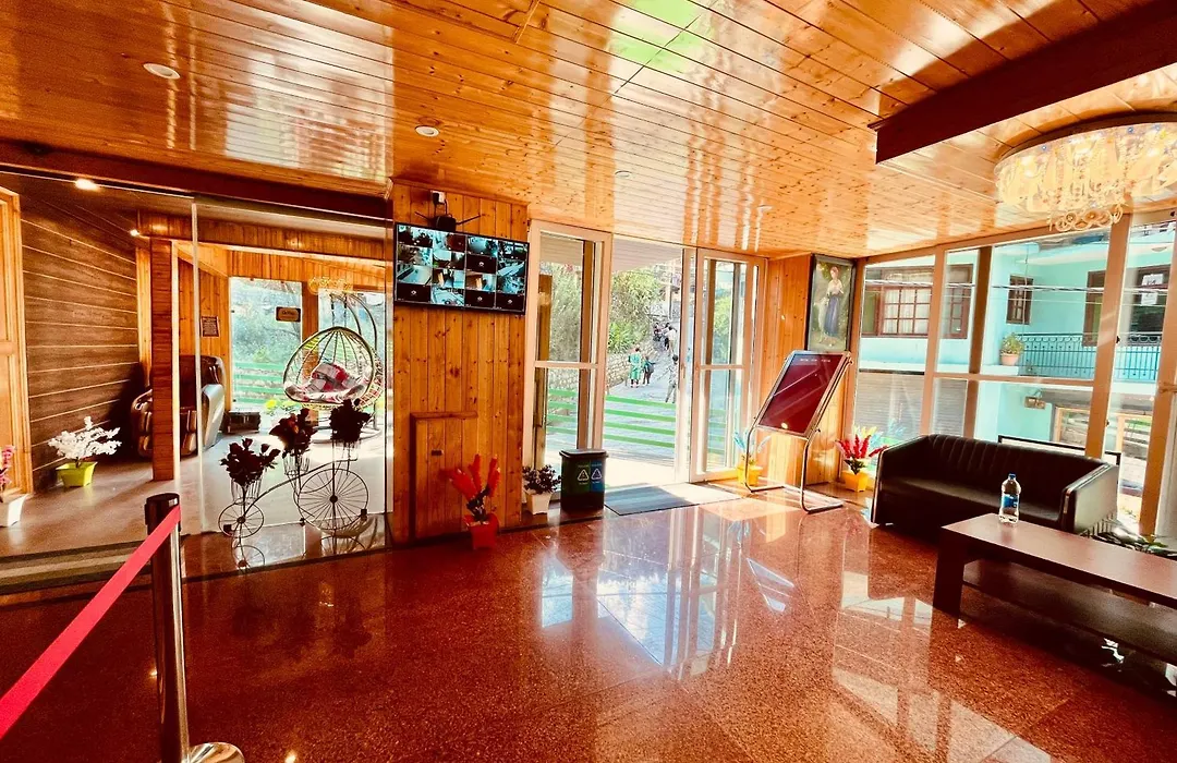 Tata Vista Resort Mall Road Manali - Centrally Heated & Air Cooled-1