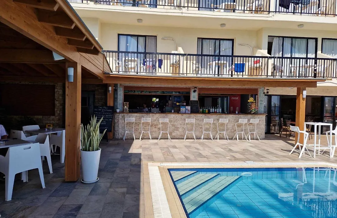 Simos Magic Beach Hotel Apts-1