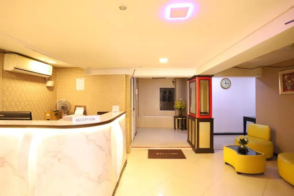 Lucky Palace Hotel-1