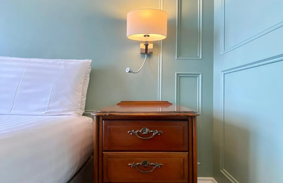 The Fairhaven Hotel-1