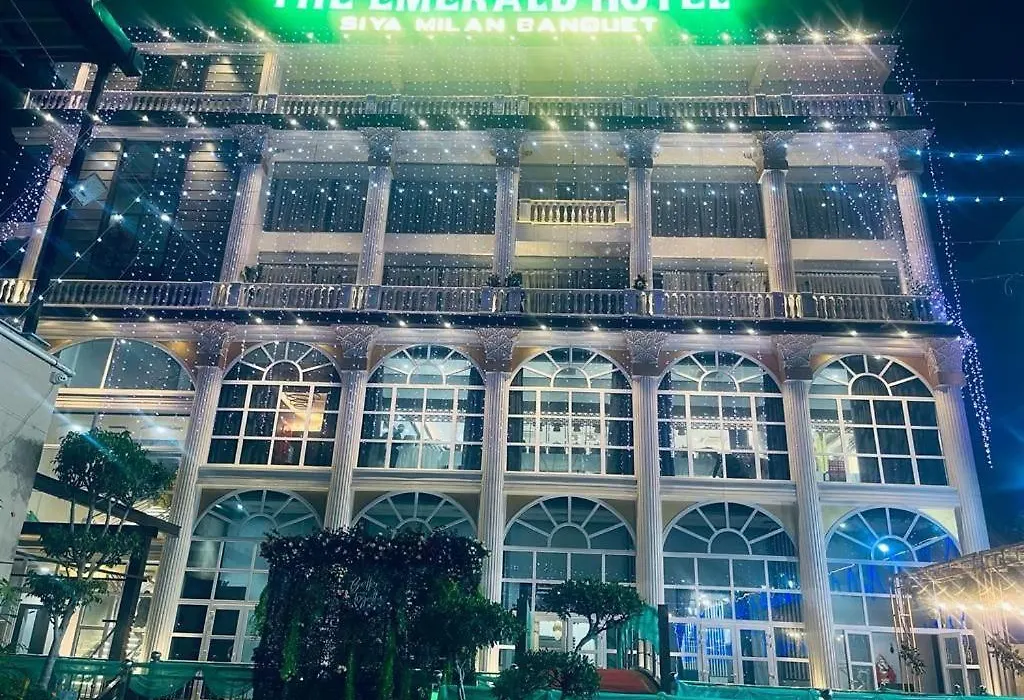 The Emerald Hotel & Siya Milan Banquets-1