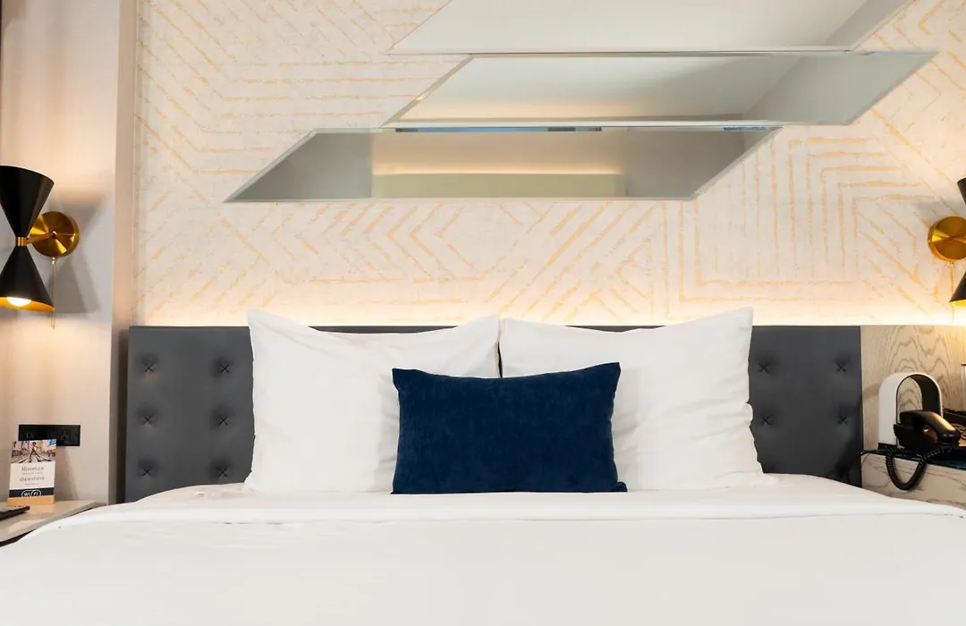 Roomza Times Square At Pestana Cr7-1