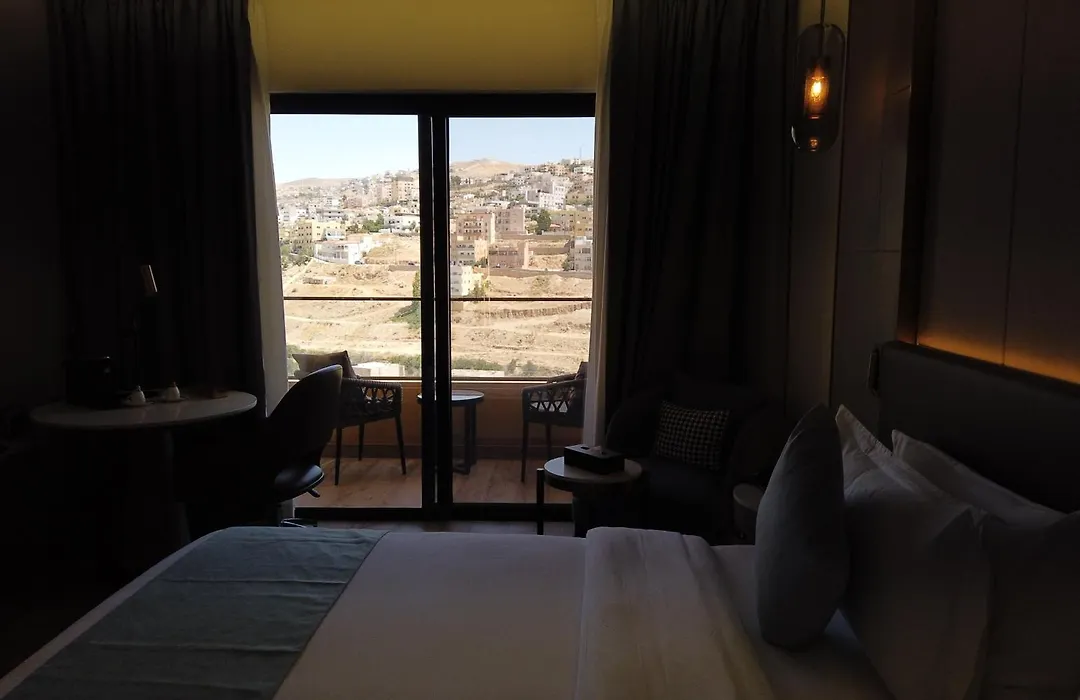 H Luxury Hotel-1