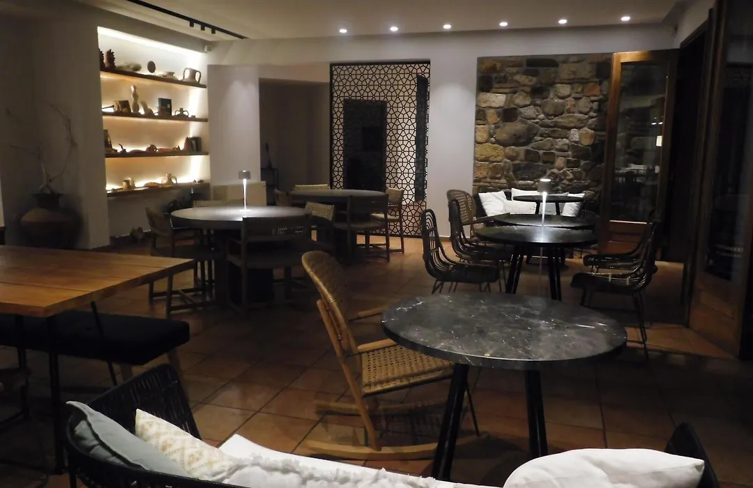 Yialasi Hotel-1