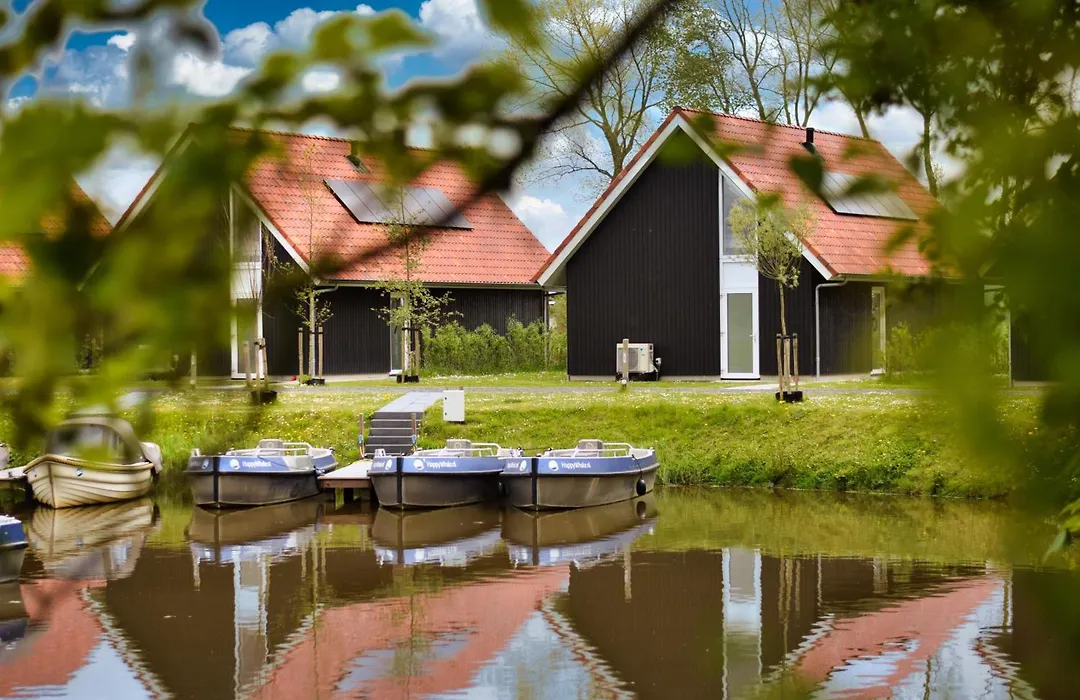 Vakantiehuis aan het water - vakantiepark de Schreiershoek-1