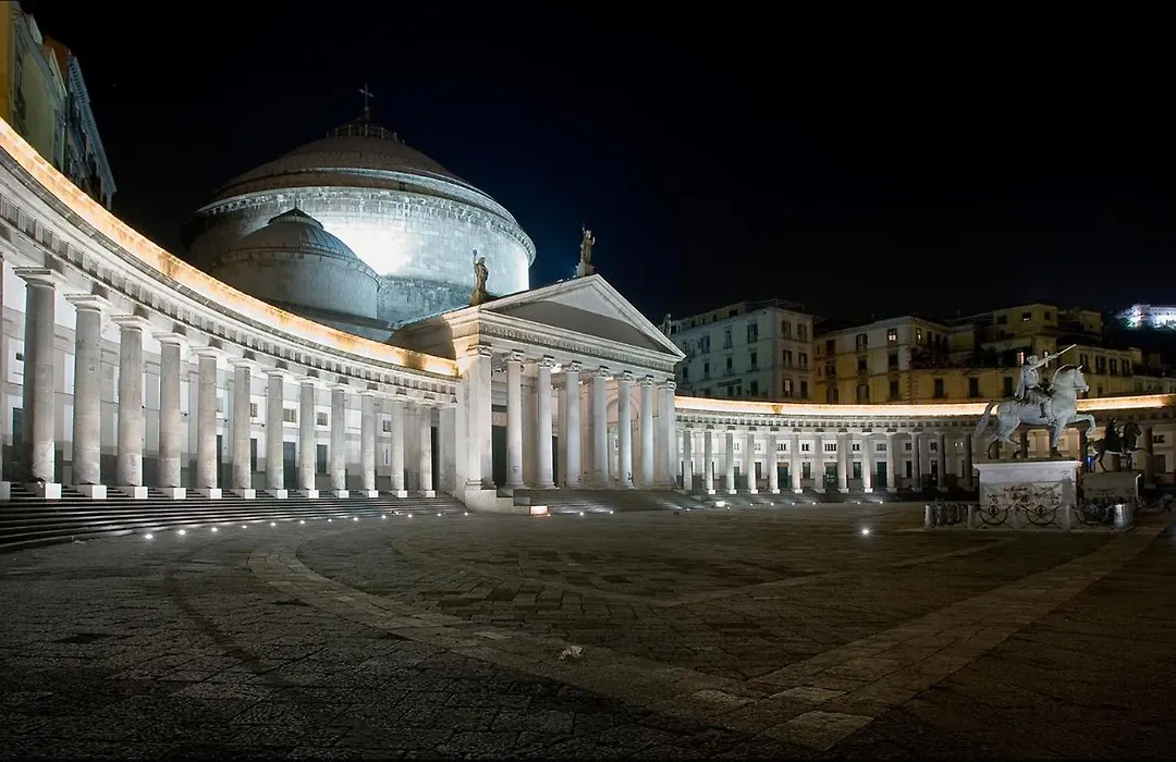 Piazza Bovio 22-1