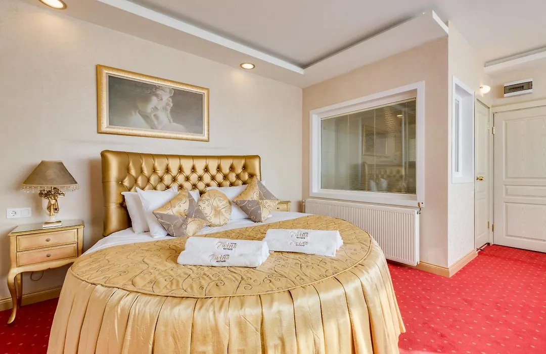 Twins Hotel-1
