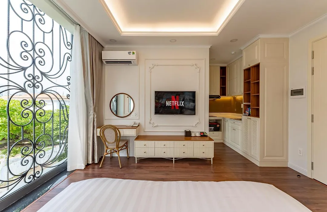 Golden Sun Apartment & Hotel-1